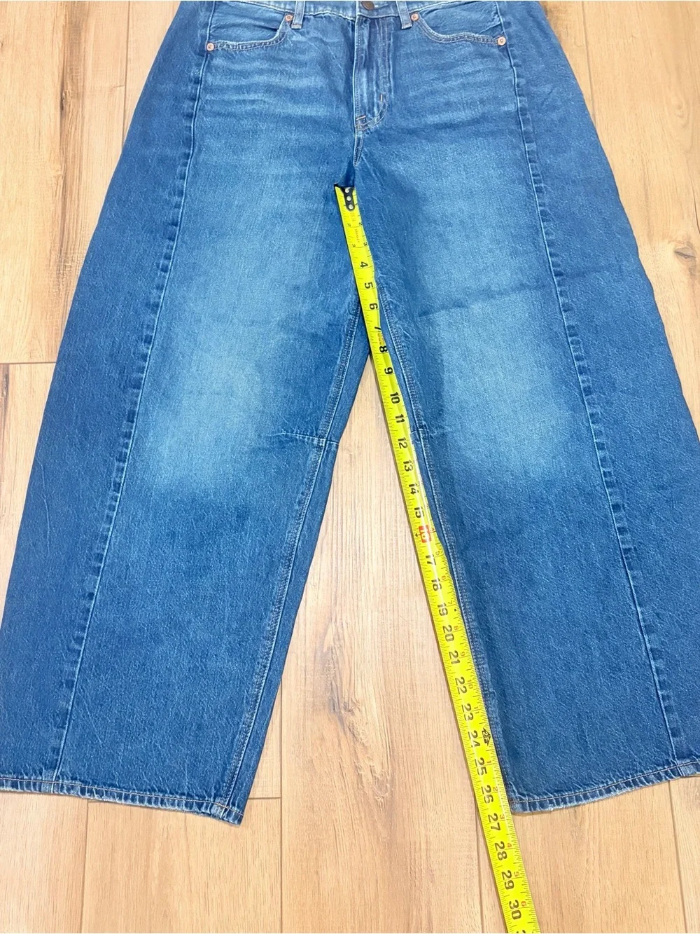 American Eagle Dreamy Drape Barrel Jeans 8 Blue Y2K Baggy Denim Core